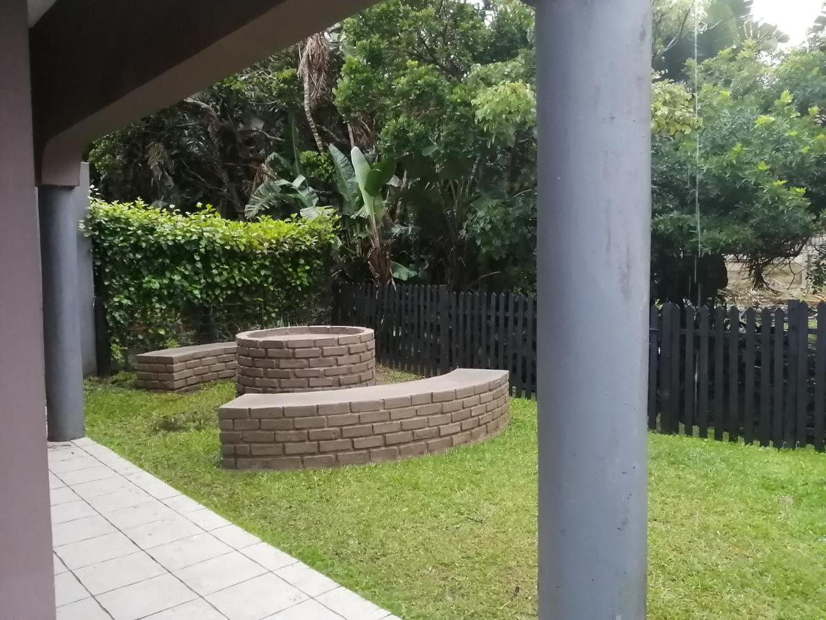 Khaya La Manzi Villa พอร์ตเอ็ดเวิร์ด ภายนอก รูปภาพ